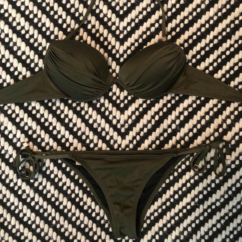 Victoria’s Secret swim